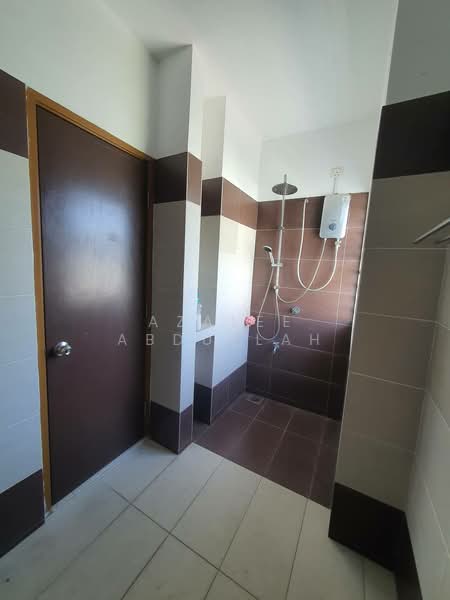 Rumah Teres 2 Tingkat untuk Dijual di Serene Heights (Semenyih) - Azalee Abdullah - Bathroom - PropertyGuru.com.my
