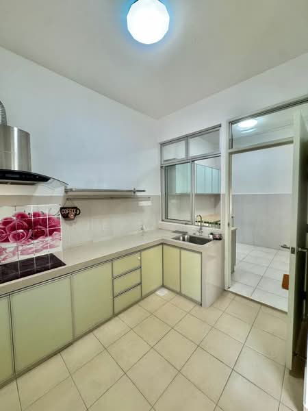2-storey Terraced House for Sale in Iskandar Puteri (Nusajaya) (Johor) - Jeff Ooi - Kitchen - PropertyGuru.com.my