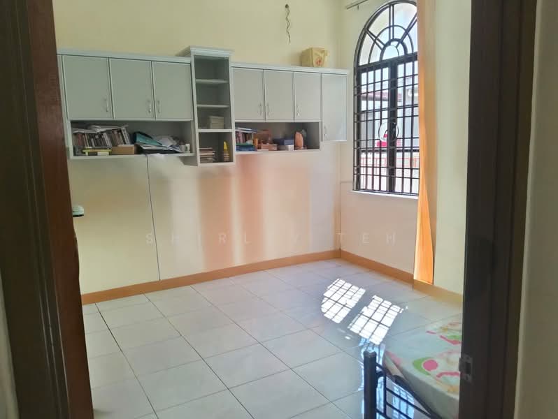 Semi-Detached House for Sale in Raja Uda (Butterworth) - Shirley Teh - Study - PropertyGuru.com.my