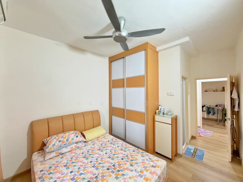 Pangsapuri untuk Dijual di Sri Kristal - Gary Goh - Bedroom - PropertyGuru.com.my