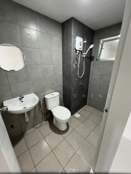 Condominium for Rent at Residensi Sateria - Jordon Cheng - Bathroom - PropertyGuru.com.my