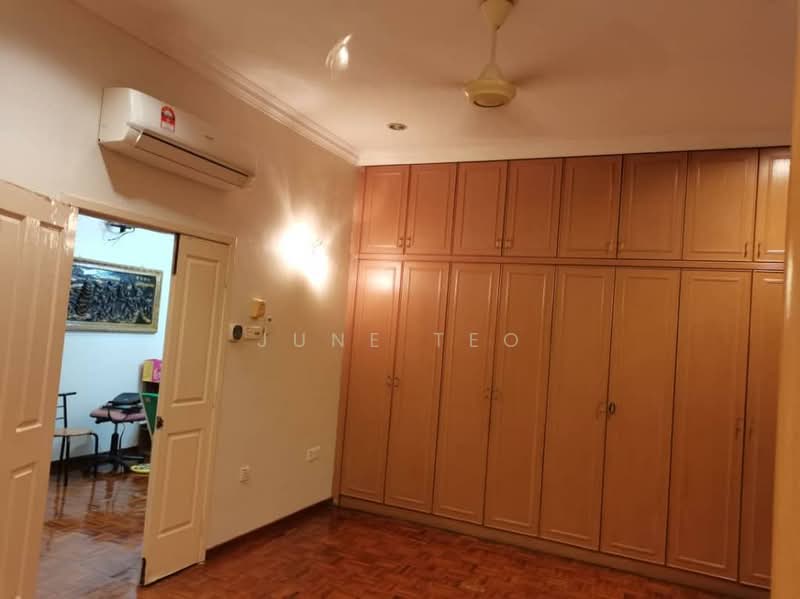 2-storey Terraced House for Rent in Taman Suria (Johor Bahru) - June Teo - Bedroom - PropertyGuru.com.my