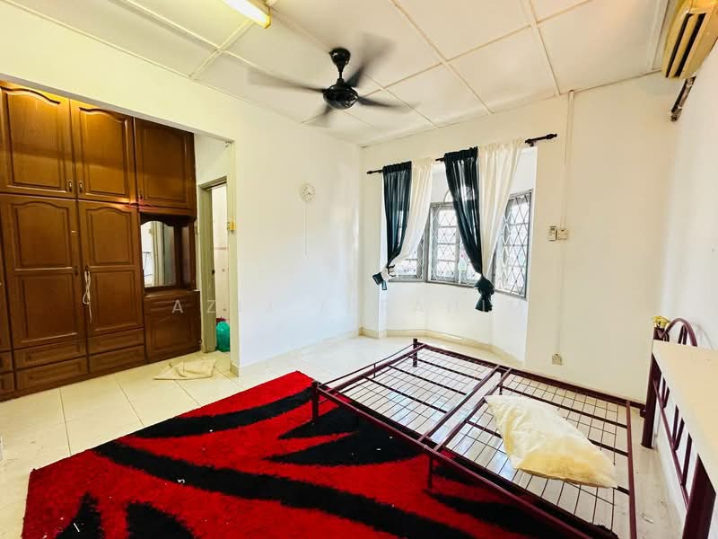2-storey Terraced House for Sale in Taman Saujana Impian (Kajang) - Azli Ibrahim - Bedroom - PropertyGuru.com.my
