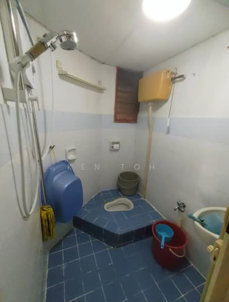 Apartment for Sale at Sri Cempaka (Puchong Jaya) - Ken Toh - Bathroom - PropertyGuru.com.my