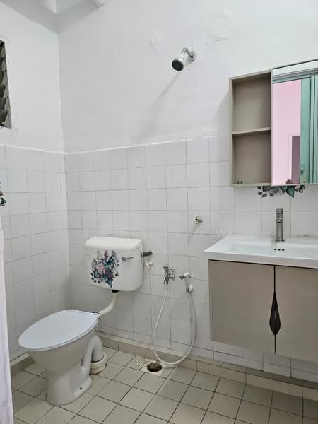 Apartment for Rent at Nuri Court - Jean Low - Bathroom - PropertyGuru.com.my