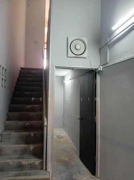 Kedai / Pejabat untuk Disewa di Petaling Jaya (Selangor) - Peggy Lim - Corridor - PropertyGuru.com.my