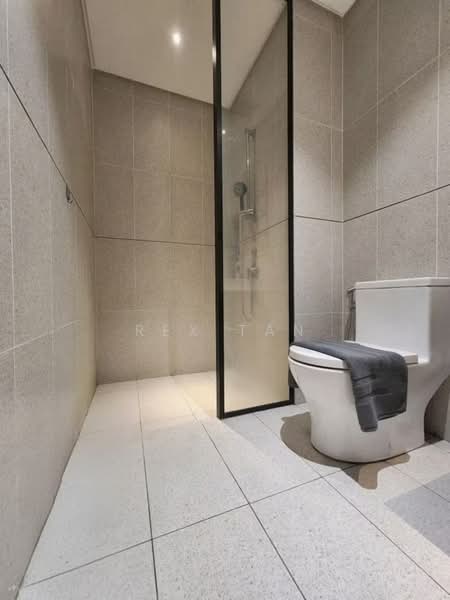 Servis Apartment untuk Disewa di Millerz Square Serviced Residence - Rex Tan - Bathroom - PropertyGuru.com.my