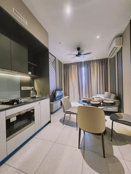 Servis Apartment untuk Disewa di Millerz Square Serviced Residence - Rex Tan - Kitchen - PropertyGuru.com.my