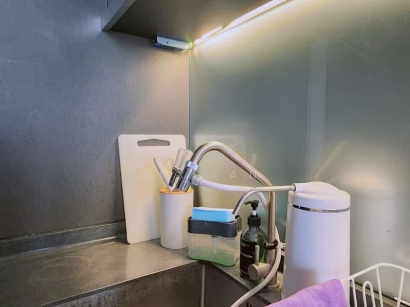 Servis Apartment untuk Disewa di Millerz Square Serviced Residence - Rex Tan - Kitchen - PropertyGuru.com.my