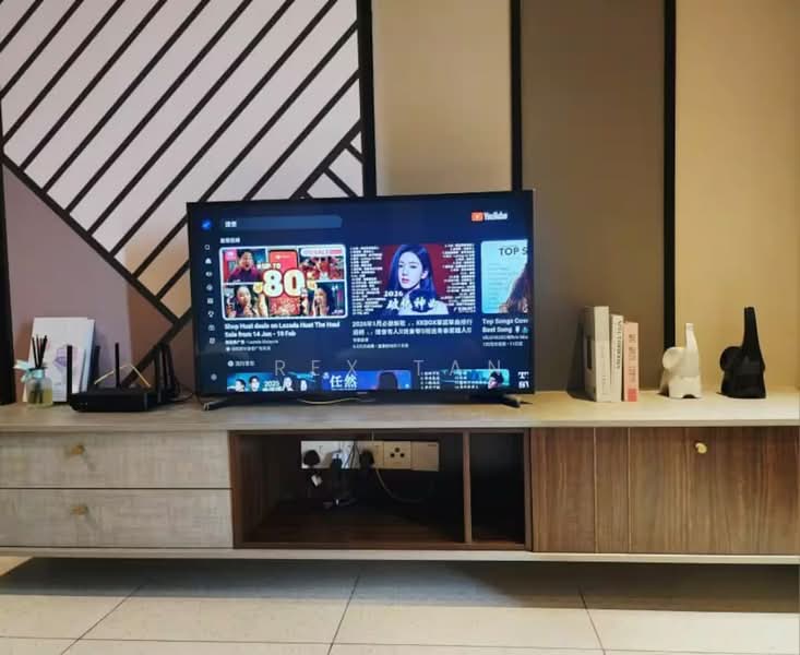 Servis Apartment untuk Disewa di Millerz Square Serviced Residence - Rex Tan - Living Room - PropertyGuru.com.my