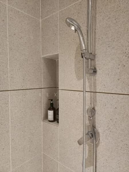 Servis Apartment untuk Disewa di Millerz Square Serviced Residence - Rex Tan - Bathroom - PropertyGuru.com.my