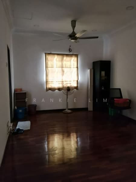 Rumah Teres 2 Tingkat untuk Dijual di Taman Tasik Prima (Puchong) - Frankie Lim - Upstairs Living Room - PropertyGuru.com.my