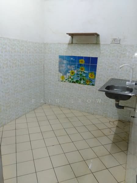 Rumah Flat untuk Disewa di Taman Impian Indah - Rain Leow - Kitchen - PropertyGuru.com.my