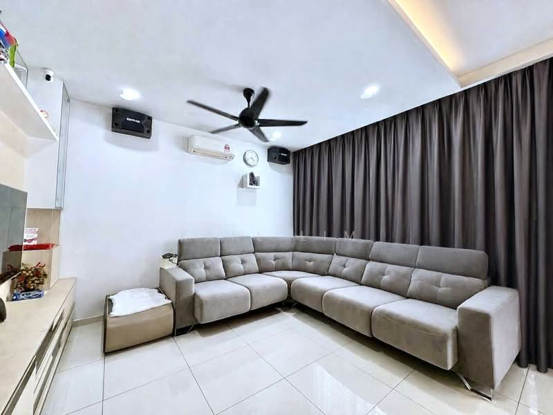 Rumah Teres 2 Tingkat untuk Dijual di Setia Eco Cascadia (Tebrau) - Karl Lim - Living Room - PropertyGuru.com.my