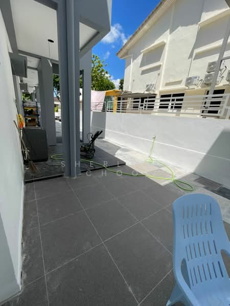 Semi-Detached House for Rent in Bukit Dumbar (Jelutong) - Sherlene Choo - Exterior - PropertyGuru.com.my