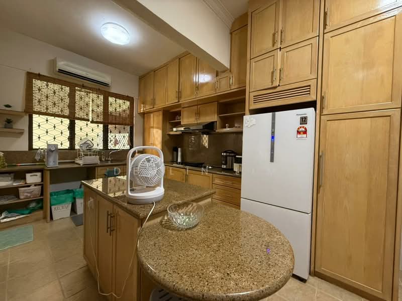 Condominium for Sale at Pearl View - Devlin Lim - Kitchen - PropertyGuru.com.my