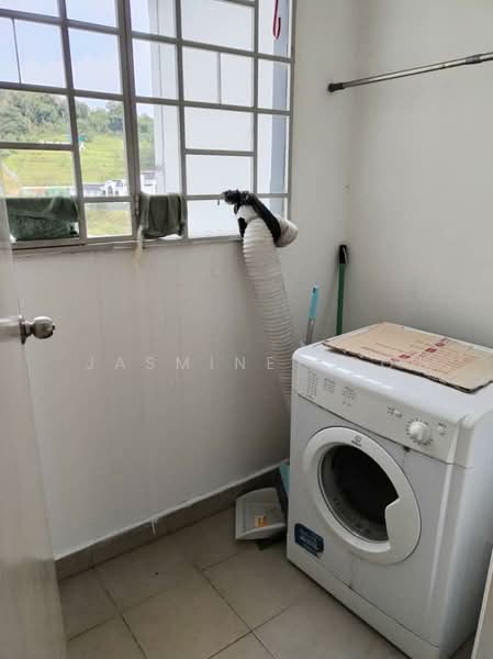 Apartment for Rent at Seri Baiduri - Jasmine Loo - Yard - PropertyGuru.com.my