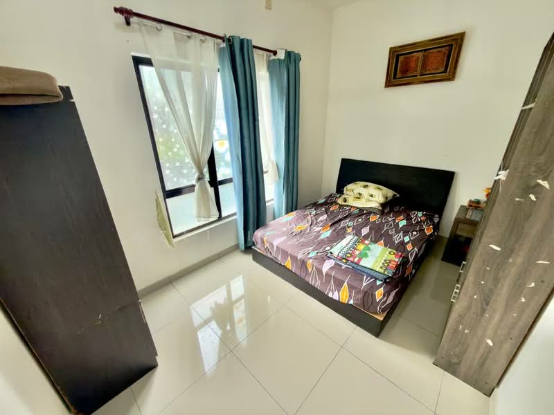 Townhouse for Sale in Bandar Tasik Kesuma (Beranang) - Azli Ibrahim - Bedroom - PropertyGuru.com.my