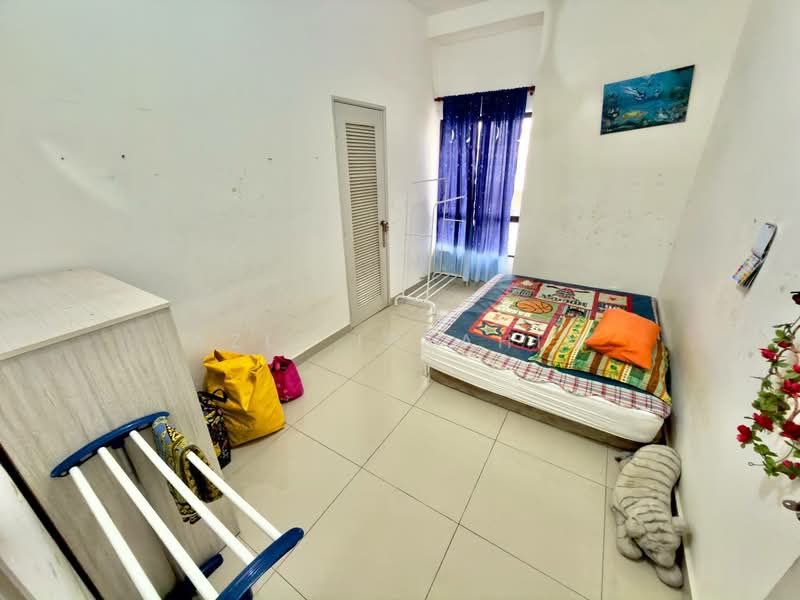 Townhouse for Sale in Bandar Tasik Kesuma (Beranang) - Azli Ibrahim - Bedroom - PropertyGuru.com.my