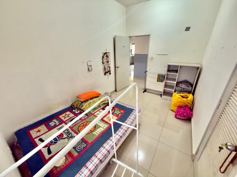 Townhouse for Sale in Bandar Tasik Kesuma (Beranang) - Azli Ibrahim - Bedroom - PropertyGuru.com.my
