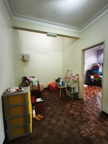 Rumah Teres 2 Tingkat untuk Dijual di Taman Setia Indah (Tebrau) - June Tseng - Living Room - PropertyGuru.com.my