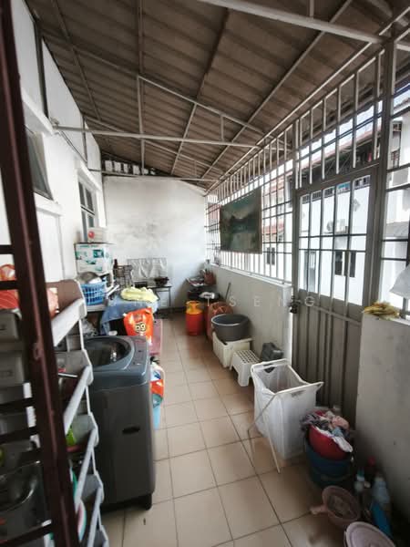 Rumah Teres 2 Tingkat untuk Dijual di Taman Setia Indah (Tebrau) - June Tseng - Balcony - PropertyGuru.com.my