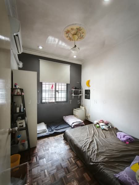 Rumah Teres 2 Tingkat untuk Dijual di Taman Setia Indah (Tebrau) - June Tseng - Bedroom - PropertyGuru.com.my