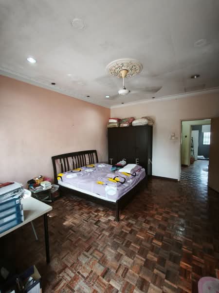 Rumah Teres 2 Tingkat untuk Dijual di Taman Setia Indah (Tebrau) - June Tseng - Bedroom - PropertyGuru.com.my