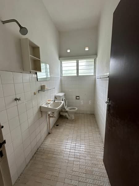 Semi-Detached House for Sale in Tanjung Bungah (Penang) - Fennie Seow - Bathroom - PropertyGuru.com.my