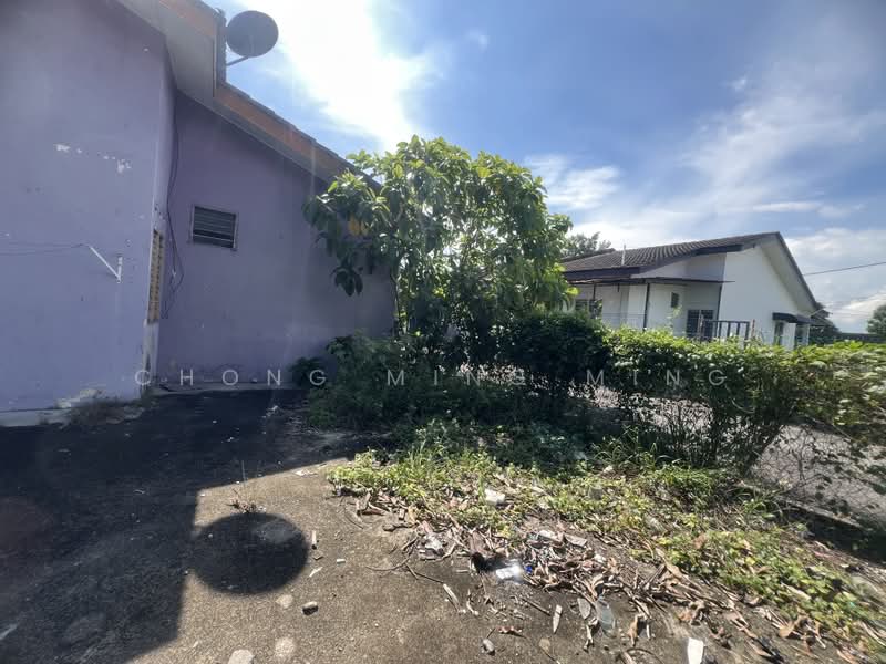 Rumah Teres 1-Tingkat untuk Dijual di Taman Sri Anggerik (Rantau) - Chong Ming Ming - Exterior - PropertyGuru.com.my