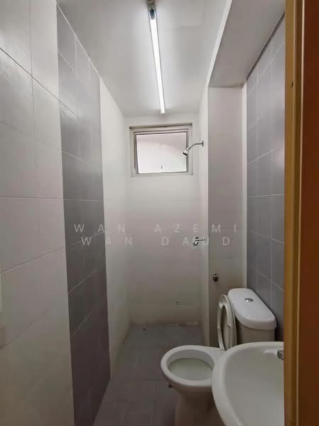 Pangsapuri untuk Dijual di Mewah 9 Residence - Wan Azemi Wan Daud - PropertyGuru.com.my