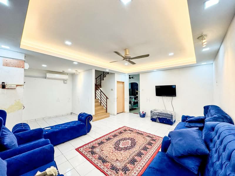 2-storey Terraced House for Sale in Bandar Tasik Kesuma (Beranang) - Azli Ibrahim - Living Room - PropertyGuru.com.my