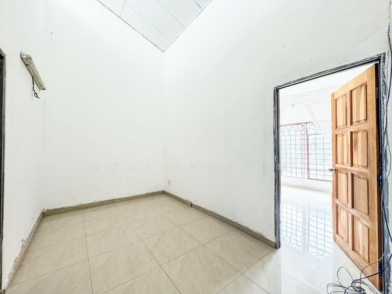 2-storey Terraced House for Sale in Bandar Tasik Kesuma (Beranang) - Azli Ibrahim - Interior - PropertyGuru.com.my