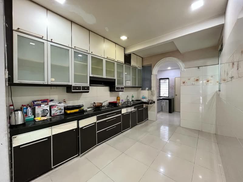 2-storey Terraced House for Sale in Bandar Seri Alam (Masai) - Edmund Oh - Kitchen - PropertyGuru.com.my
