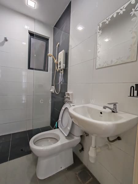 Servis Apartment untuk Dijual di KU Suites - CL Chew - Bathroom - PropertyGuru.com.my