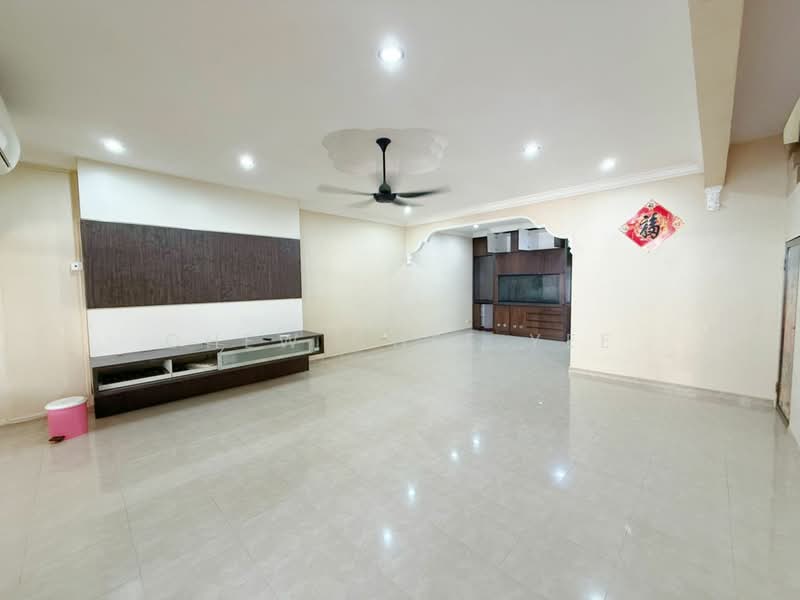 Rumah Teres 2 Tingkat untuk Disewa di Bandar Baru Permas Jaya (Permas Jaya) - Chew Chee Yee - Living Room - PropertyGuru.com.my