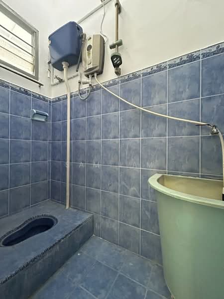 1-storey Terraced House for Sale in Desa Pengkalan Indah (Ipoh) - Sam Lam - Bathroom - PropertyGuru.com.my