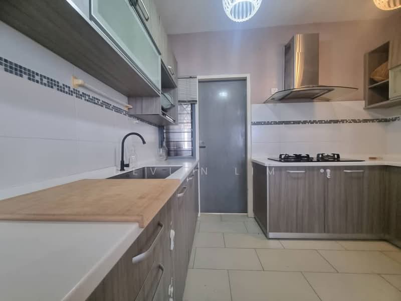 Condominium for Sale at Marina Bay Condominium - Devlin Lim - Kitchen - PropertyGuru.com.my