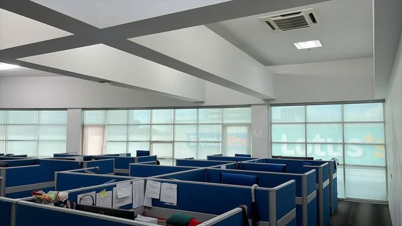 Shop / Office for Rent in Bukit Combe (Jelutong) - Zane Tam - Interior - PropertyGuru.com.my