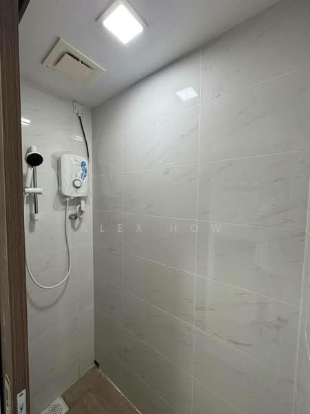 Servis Apartment untuk Disewa di Country Garden Central Park - Alex How - Bathroom - PropertyGuru.com.my