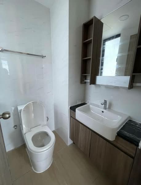 Servis Apartment untuk Disewa di Country Garden Central Park - Alex How - Bathroom - PropertyGuru.com.my