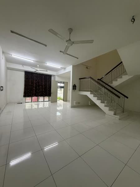 2-storey Terraced House for Sale in Nusantara Prima (Gelang Patah) - Maggie Lee - Living Room - PropertyGuru.com.my