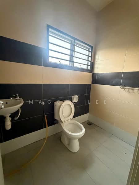 2-storey Terraced House for Sale in Nusantara Prima (Gelang Patah) - Maggie Lee - Bathroom - PropertyGuru.com.my