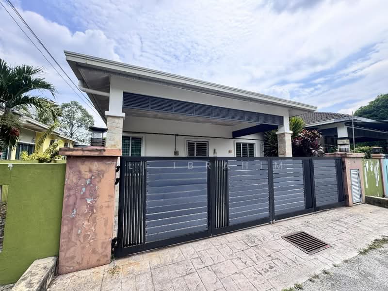 Semi-Detached House for Sale in Taman Raja Tun Uda (Semenyih) - Azli Ibrahim - Exterior - PropertyGuru.com.my