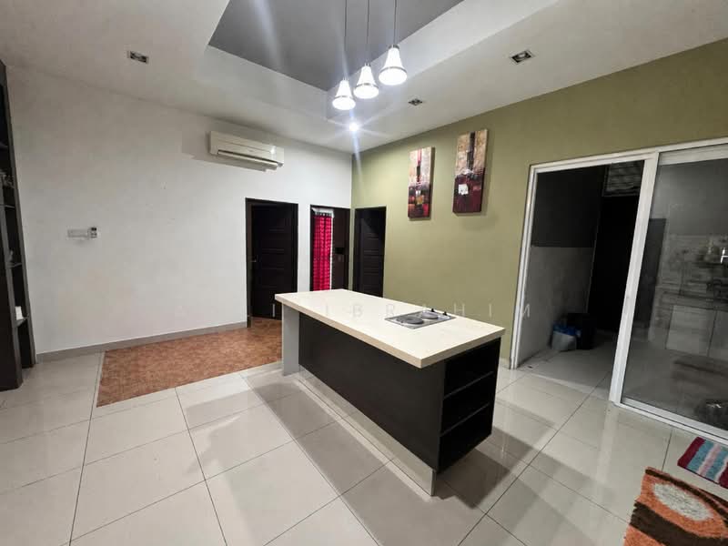 Semi-Detached House for Sale in Taman Raja Tun Uda (Semenyih) - Azli Ibrahim - Kitchen - PropertyGuru.com.my