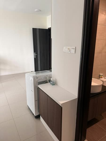 Servis Apartment untuk Dijual di Molek Regency - UV Teh - Interior - PropertyGuru.com.my