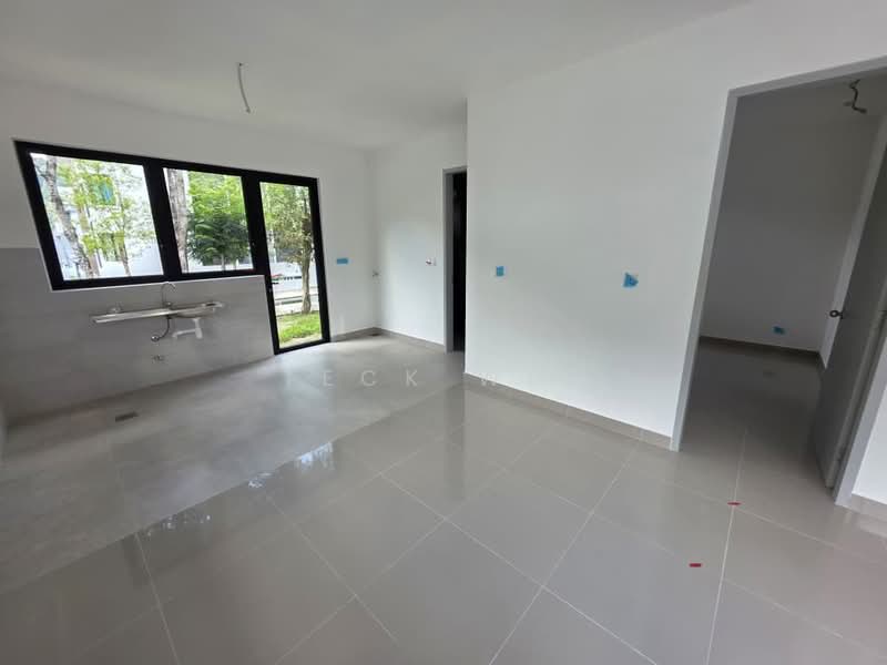 2.5-storey Terraced House for Sale in Gombak (Selangor) - Teck Wee - Kitchen - PropertyGuru.com.my