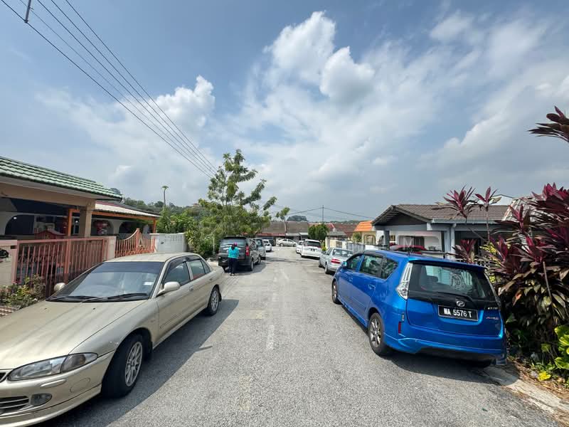 1-storey Terraced House for Sale in Taman Bukit Kuchai (Bandar Kinrara) - Azli Ibrahim - Exterior - PropertyGuru.com.my