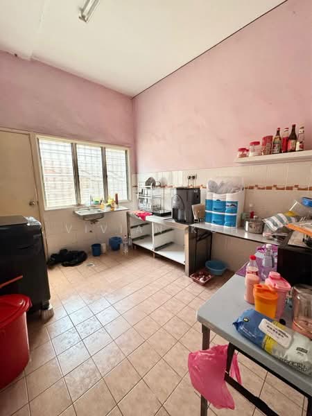 Terraced House for Rent in Bandar Puteri Klang (Klang) - Vivian Koh - Kitchen - PropertyGuru.com.my