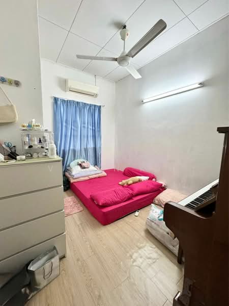 Terraced House for Rent in Bandar Puteri Klang (Klang) - Vivian Koh - Bedroom - PropertyGuru.com.my